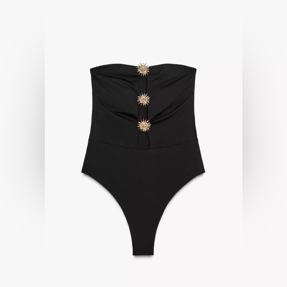 ZARA SUN PIECES BANDEAU SWIMSUIT
Color: BLACK * Size: XS

One Piece Swimsuit